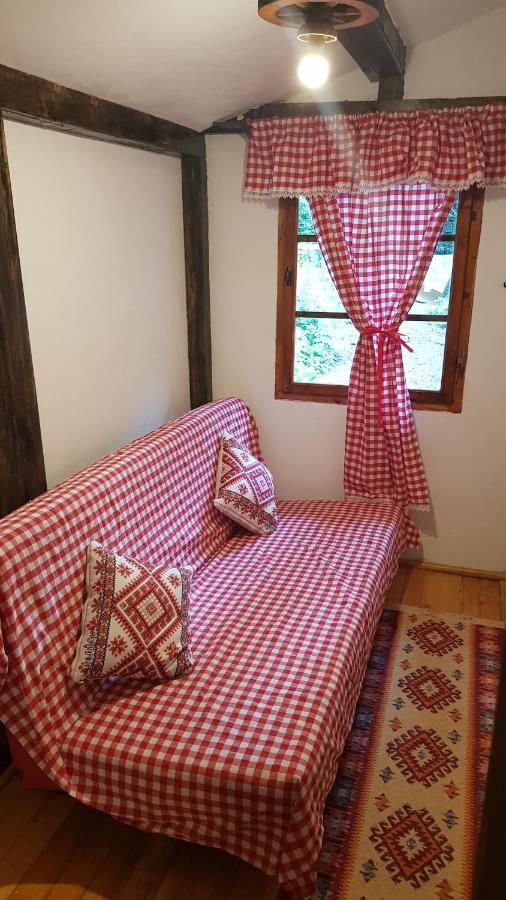 Cabanute Si Camping Dracula Capatineni-Paminteni Esterno foto