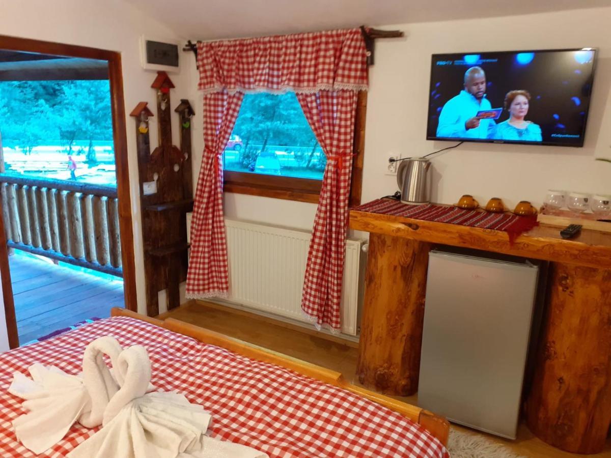 Cabanute Si Camping Dracula Capatineni-Paminteni Esterno foto